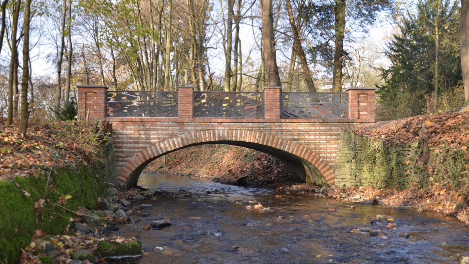 Rote Brücke - Ansicht